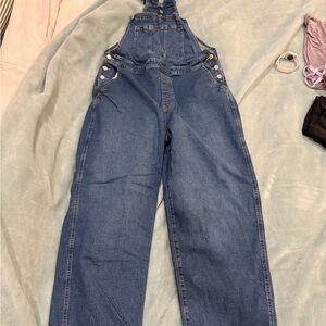 GAP Women's Classic Blue Denim Overalls